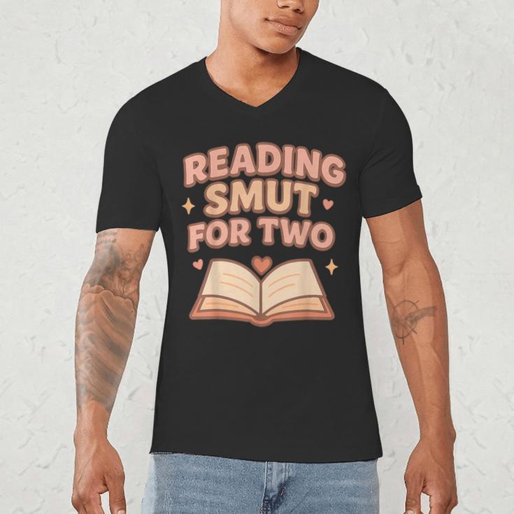 Book Lover Pregnancy Announcement Reveal Smut Men's V-Neck T-Shirt