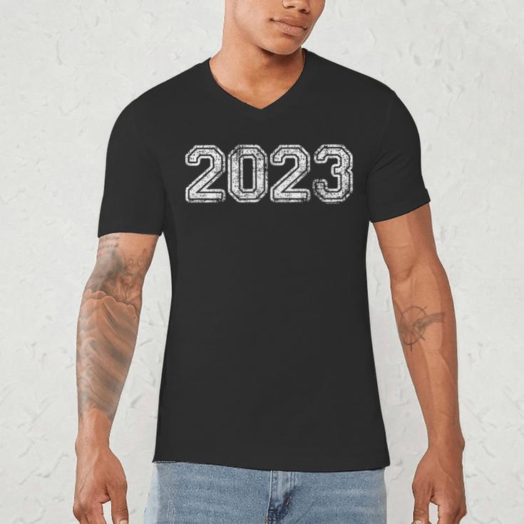 Class Of 2023 Graduation School Vintage Spirit Senior 2023 Men's V-Neck T-Shirt