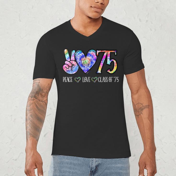 Class Of 75 1975 50th Class Reunion Tie Dye Graduation Items Men's V-Neck T-Shirt