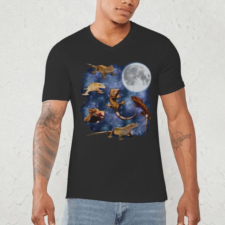 Crested Gecko Moon Retro Reptile Mom Dad Breeder Lover Men's V-Neck T-Shirt