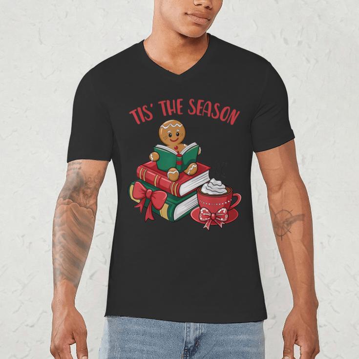 Cute Gingerbread Man Reading Book Nerd Christmas Bookish Men's V-Neck T-Shirt Cute Gingerbread Man Reading Book Nerd Christmas Bookish Men's V-Neck T-Shirt