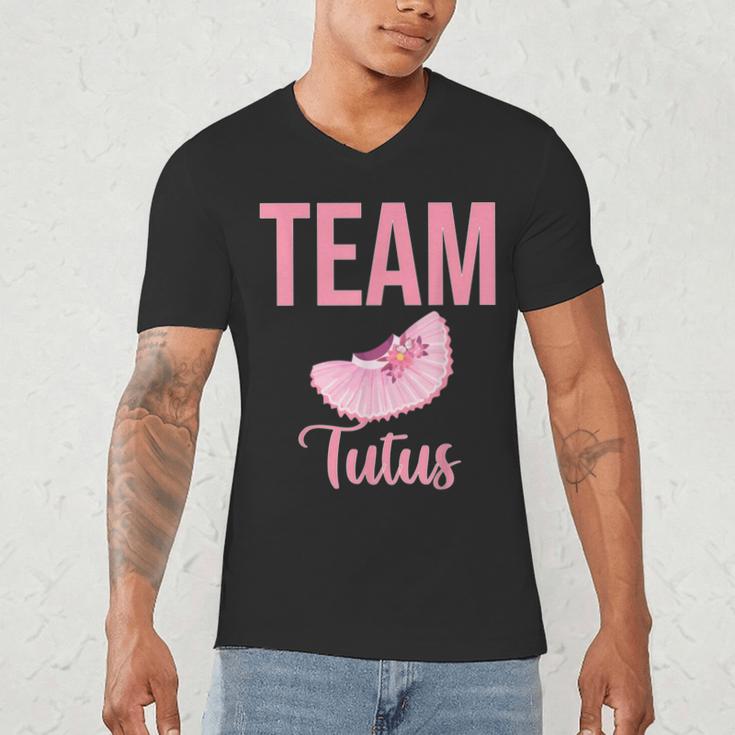 Cute Team Tutus Gender Reveal For Mom And Dad Men's V-Neck T-Shirt
