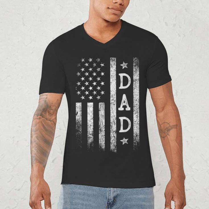 Dad American Flag Dad Patriotic Father's Day Men's V-Neck T-Shirt