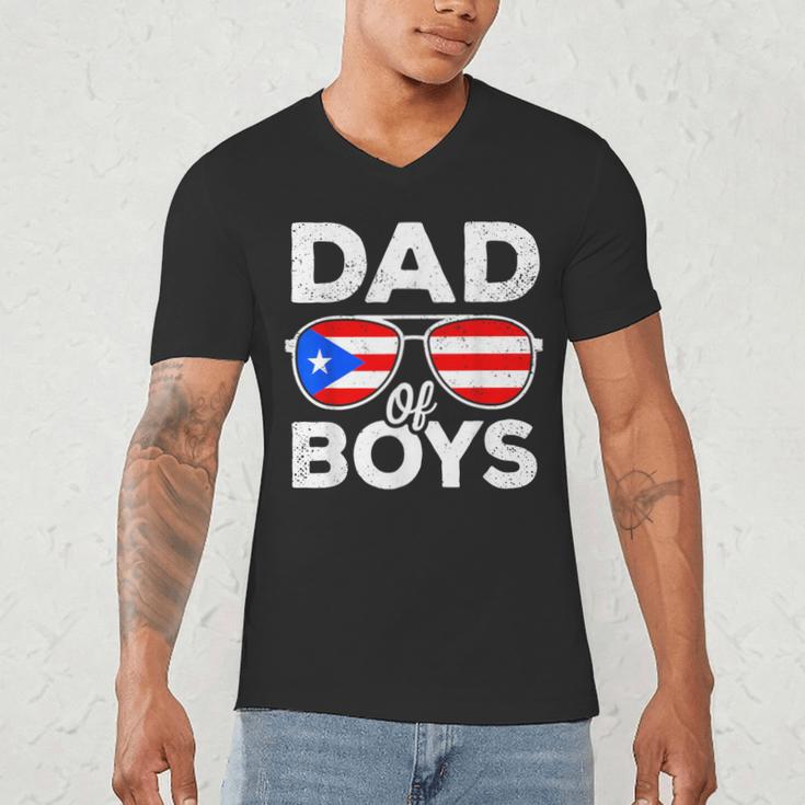 Dad Of Boys Fathers Day Retro Puerto Rico Flag Boricua Dad Men's V-Neck T-Shirt