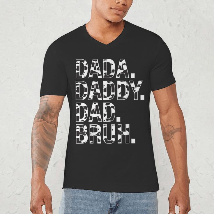Dad Dada Daddy Bruh Papa Cow Daddy Love Cows Dad Cow Print Men's V-Neck T-Shirt