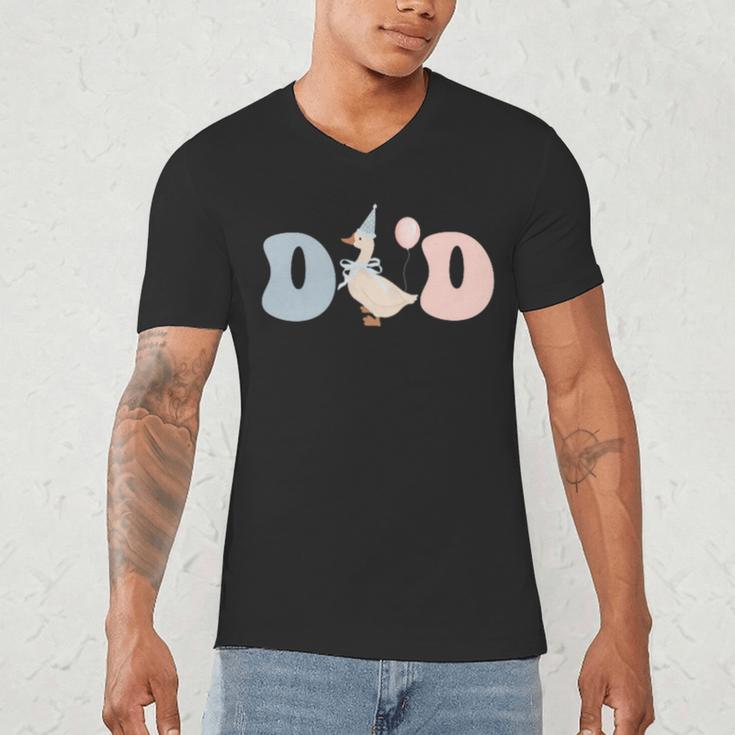Dad Daddy Of The Birthday Silly Goose Family Men's V-Neck T-Shirt