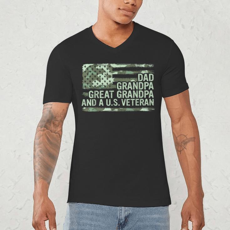 Dad Grandpa Great Grandpa Veteran Fathers Day Great Grandpa Men's V-Neck T-Shirt