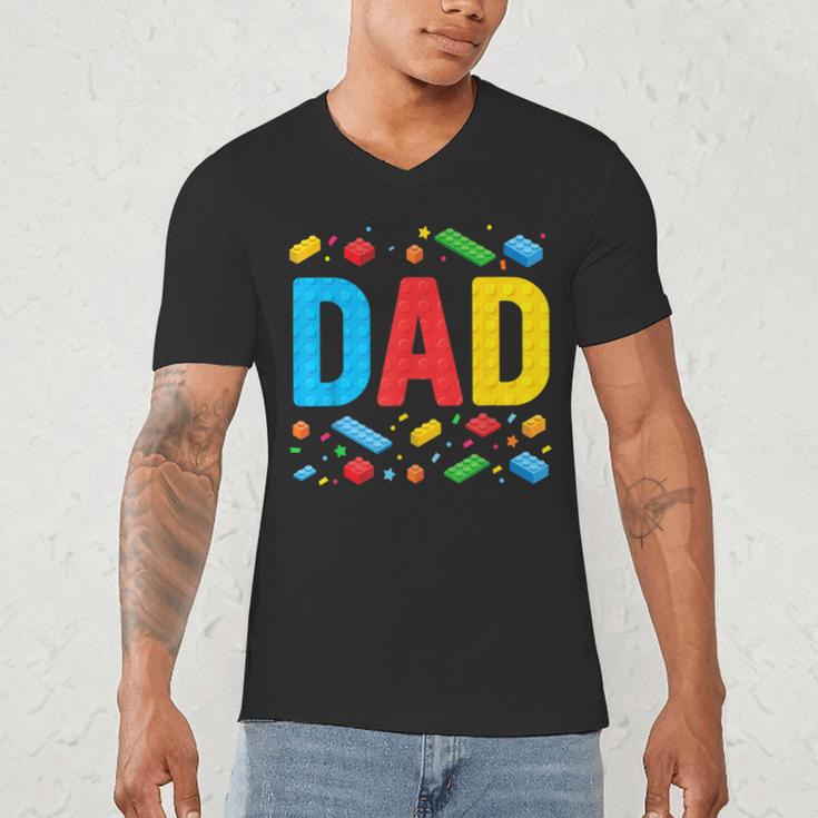 Dad Master Builder Building Bricks Blocks Family Fathers Day Men's V-Neck T-Shirt