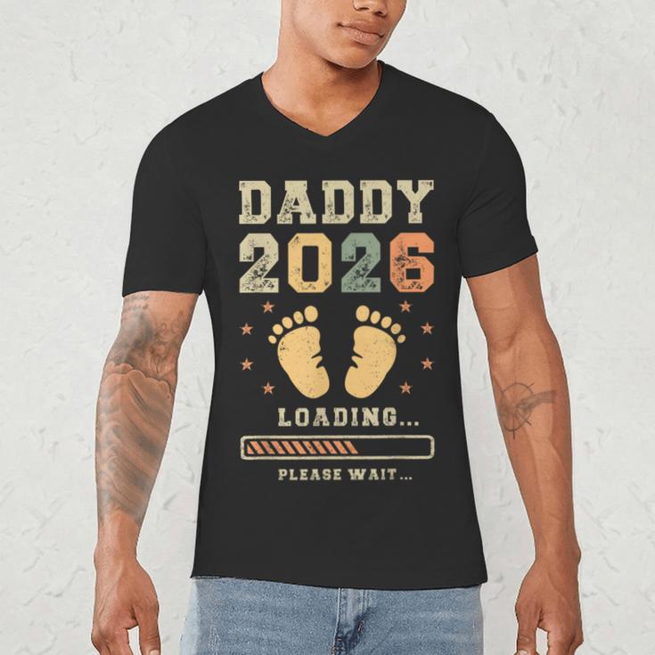 Daddy 2026 Loading Baby Announcement Expecting Dad To Be Men's V-Neck T-Shirt
