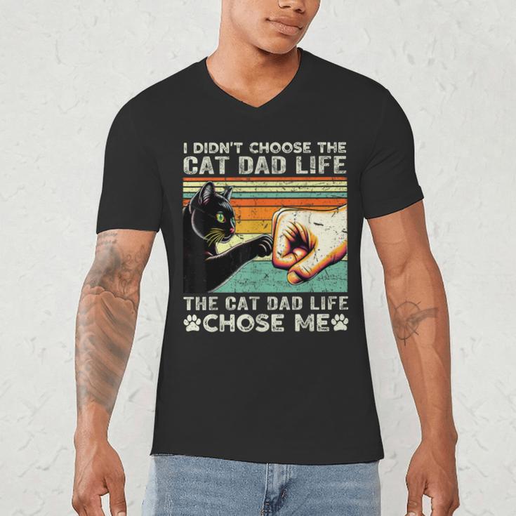 I Didn't Choose The Cat Dad Life Funny Cat Lovers Vintage Men's V-Neck T-Shirt