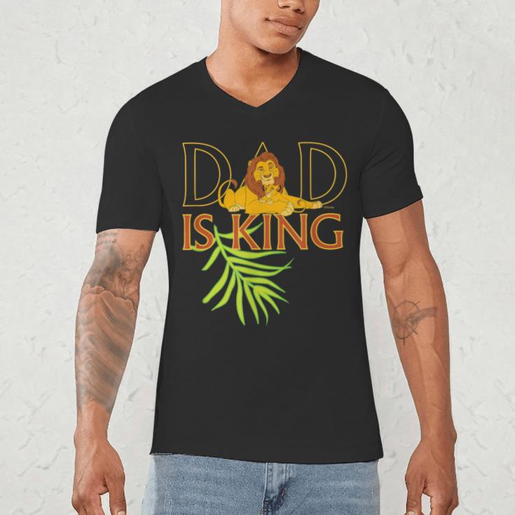 Disney The Lion King Dad Is King Mufasa & Simba Father's Day Men's V-Neck T-Shirt