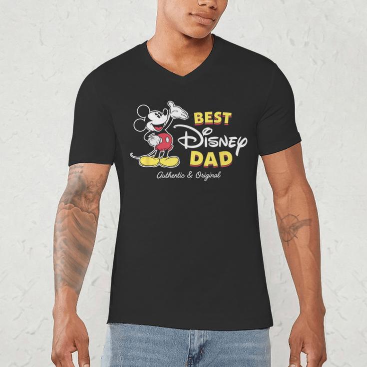Disney Mickey Mouse Best Disney Dad Birthday Father’s Day Men's V-Neck T-Shirt