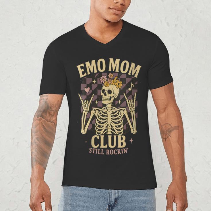 Emo Mom Club Still Rockin Skeleton Nostalgia Women Mother Men's V-Neck T-Shirt