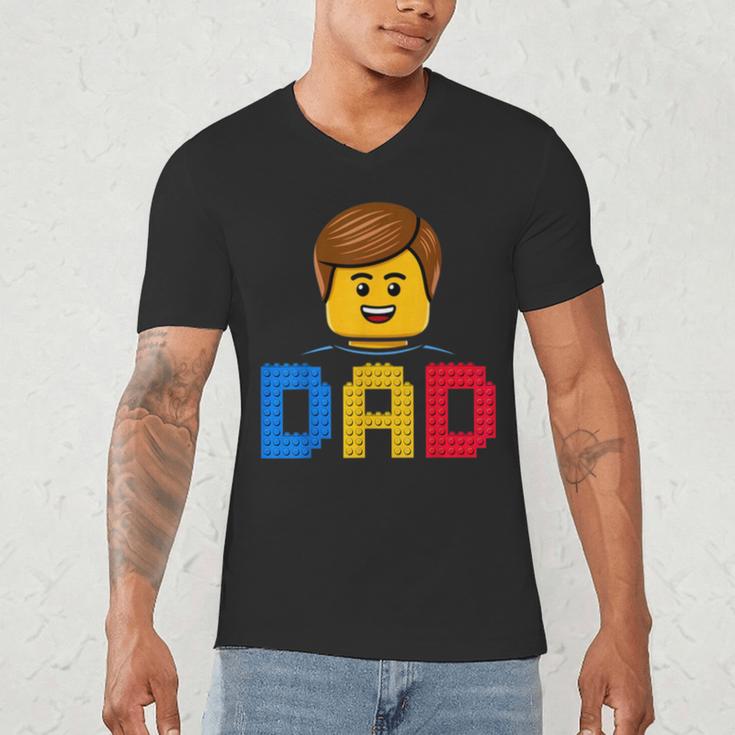 Family Dad Master Builder Building Bricks Blocks Fathers Day Men's V-Neck T-Shirt