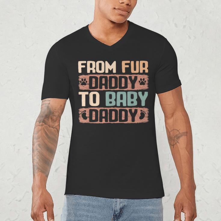From Fur Daddy To Baby Daddy Dog Dad Pregnancy Announc Men's V-Neck T-Shirt