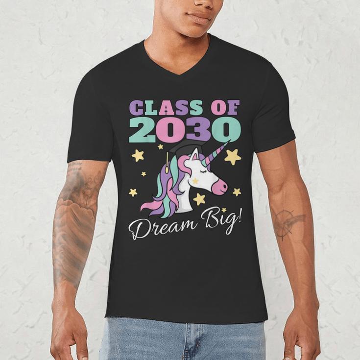 Girls Class Of 2030 Magical Unicorn Graduation Cap Men's V-Neck T-Shirt