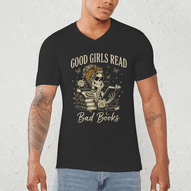 Good Girls Read Bad Books Vintage Skeleton Reader Men's V-Neck T-Shirt