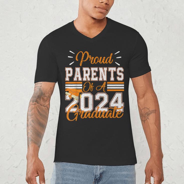 Graduation Proud Parents Of a 2024 Graduate For Mom And Dad Men's V-Neck T-Shirt