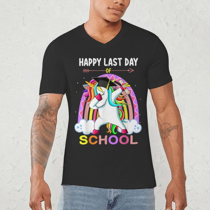 Happy Last Days Of School Graduation Class 2022 Unicorn Girl Men's V-Neck T-Shirt