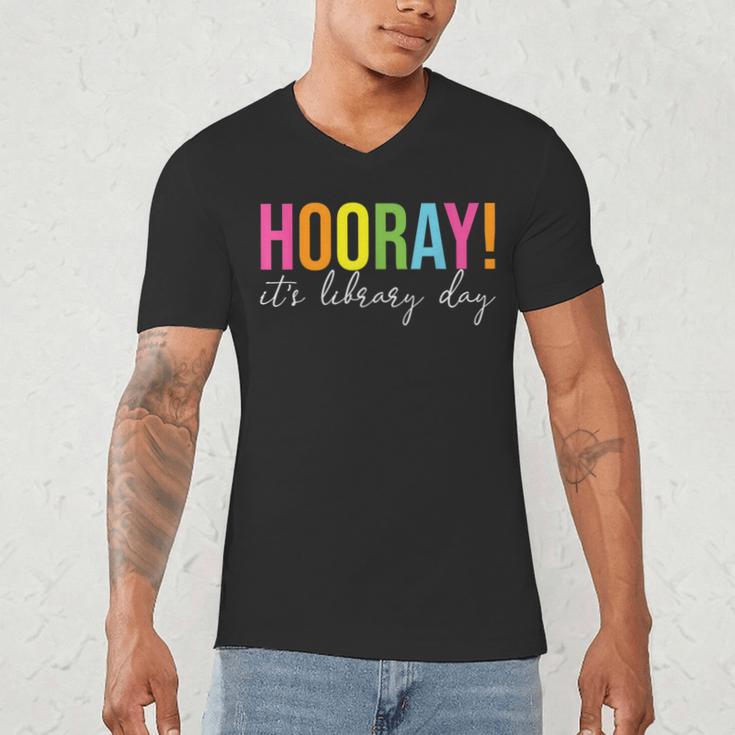 Hooray It's Library Day Teacher Reader Books Back To School Men's V-Neck T-Shirt