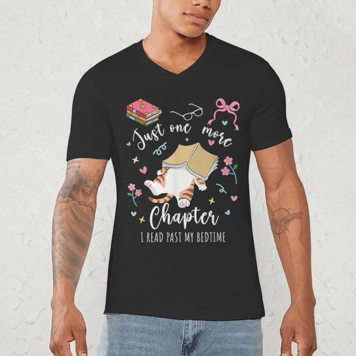 Just One More Chapter I Read Past My Bedtime Cat Book Lover Men's V-Neck T-Shirt