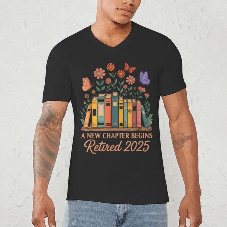 A New Chapter Begins Retired 2025 Books Flowers Men's V-Neck T-Shirt