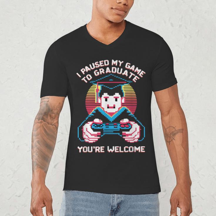 I Paused My Game To Graduate 2024 Gamer Graduation Men's V-Neck T-Shirt