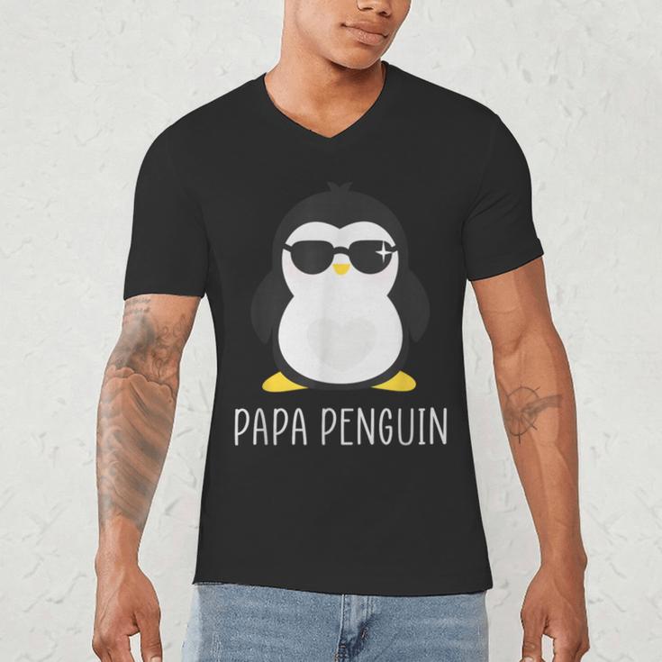 Penguin Papa Father's & Cute Dad Men's V-Neck T-Shirt