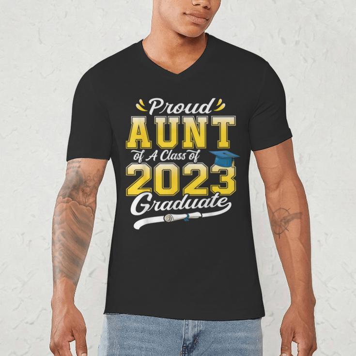 Proud Aunt Of a Class Of 2023 Graduate Senior Graduation Men's V-Neck T-Shirt