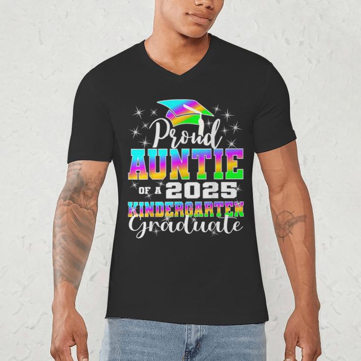 Proud Auntie Of Kindergarten Graduate 2025 Graduation Auntie Men's V-Neck T-Shirt