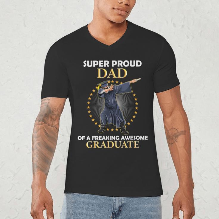 Proud Dad Of 2018 Graduate Dabbing Graduation Senior Shirt Men's V-Neck T-Shirt