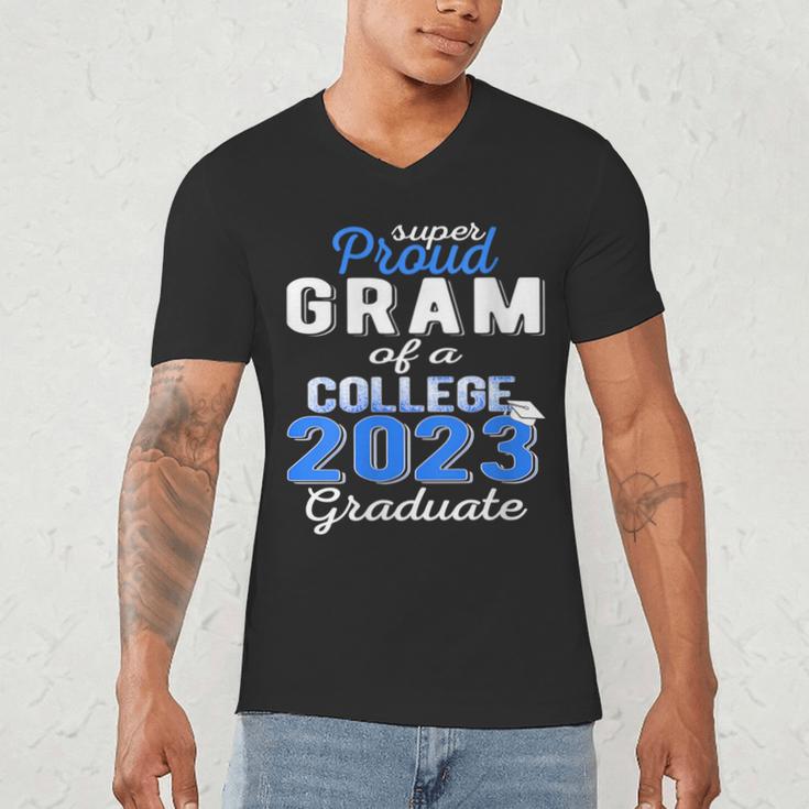 Proud Gram Of 2023 College Graduate Family 23 Graduation Men's V-Neck T-Shirt
