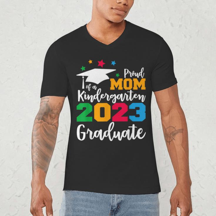 Proud Mom Of A 2023 Graduate Senior 2023 Graduation 23 Men's V-Neck T-Shirt