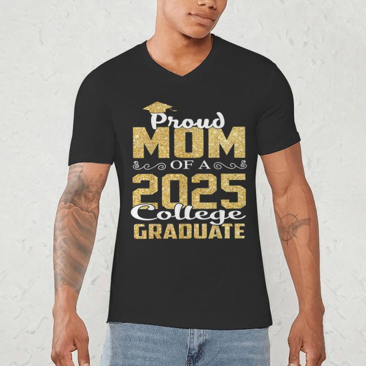Proud Mom Of 2025 Graduate College Shirt Graduation Men's V-Neck T-Shirt