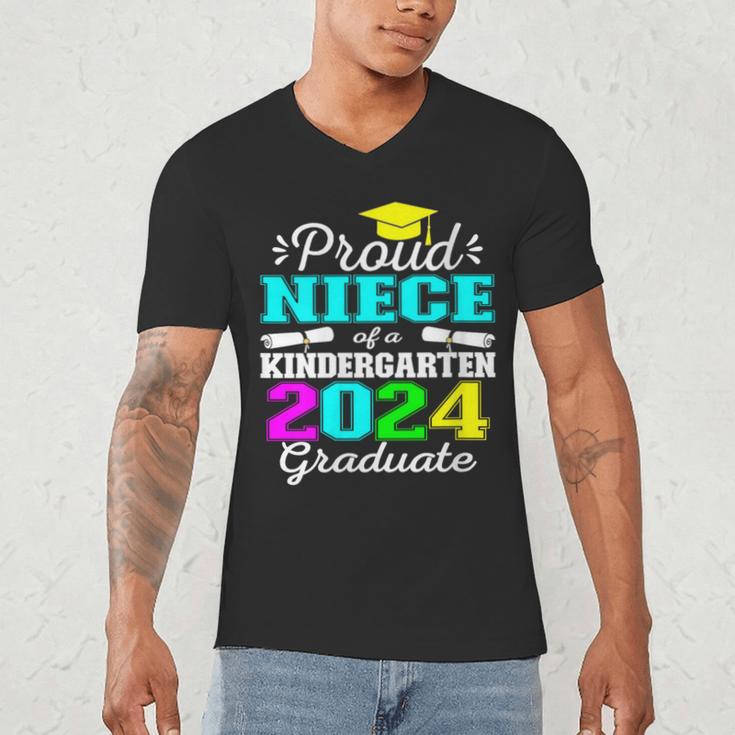 Proud Niece Of Kindergarten Graduate 2024 Graduation Niece Men's V-Neck T-Shirt