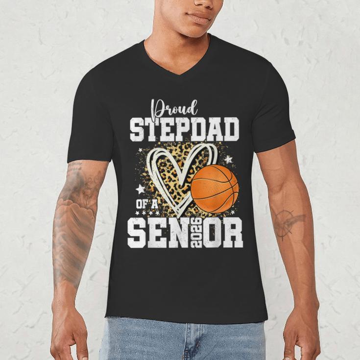 Proud Stepdad Of A 2026 Senior Basketball Graduation Leopard Men's V-Neck T-Shirt