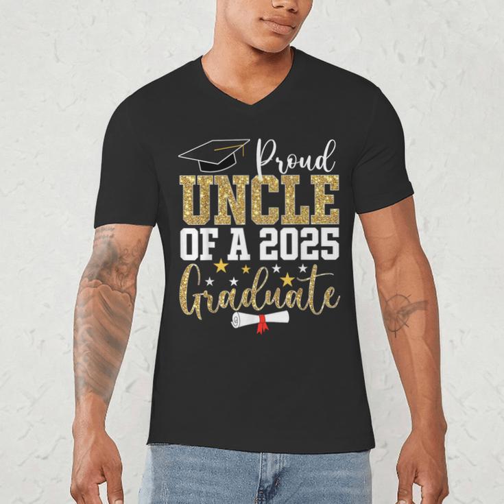 Proud Uncle Of A 2025 Graduate Uncle Graduation 2025 Men's V-Neck T-Shirt