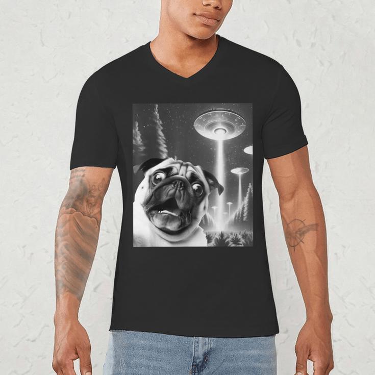 Pug Alien UFO Taking a Selfie Dog Mom Dad Men's V-Neck T-Shirt