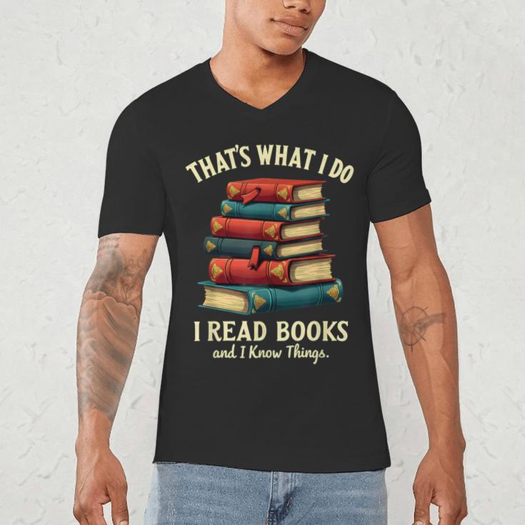 I Read Books Bookworm Halloween Men's V-Neck T-Shirt