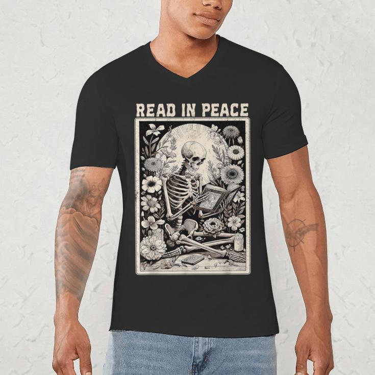 Read In Peace Skeleton Book Lover Bookworm Book Men's V-Neck T-Shirt