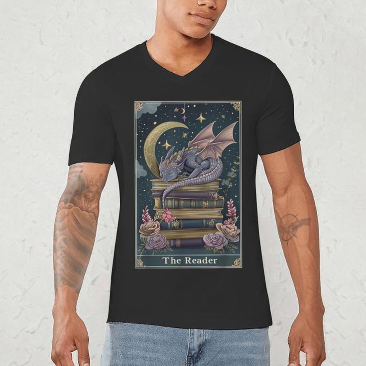 The Reader Tarot Card Book Dragon Romantasy Fantasy Bookish Men's V-Neck T-Shirt The Reader Tarot Card Book Dragon Romantasy Fantasy Bookish Men's V-Neck T-Shirt