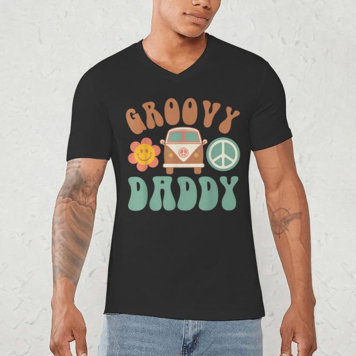 Retro Groovy Daddy Matching Family Birthday Party Men's V-Neck T-Shirt