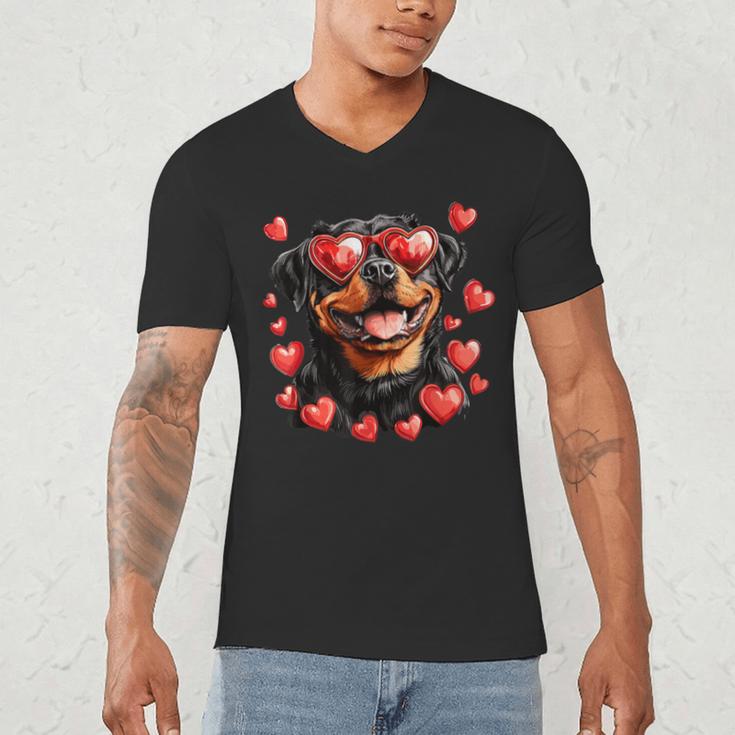 Rottweiler Heart Glasses Cute Rottie Dog Lover Mom Dad Kids Men's V-Neck T-Shirt