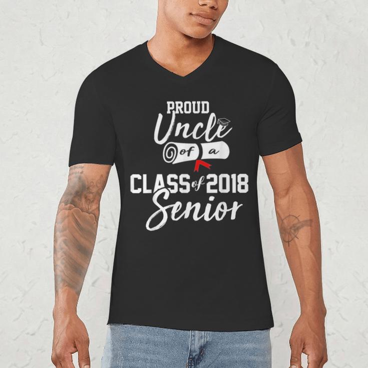 Senior 2018 Graduate Shirt Graduation College Retro Style Men's V-Neck T-Shirt