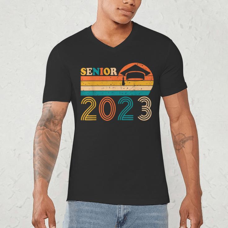 Senior 2023 Retro Class Of 2023 Seniors Graduation 23 Men's V-Neck T-Shirt
