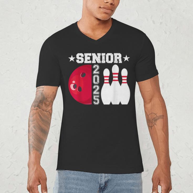 Senior 2025 Bowling Player Class Of 2025 Graduation Seniors Men's V-Neck T-Shirt