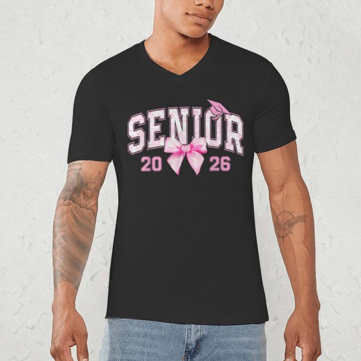 Senior 2026 Coquette Pink Bow Girls Class Of 2026 Graduation Men's V-Neck T-Shirt