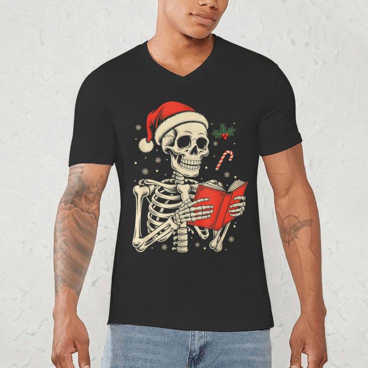 Skeleton Reading Book Christmas Teacher Librarian Book Lover Men's V-Neck T-Shirt