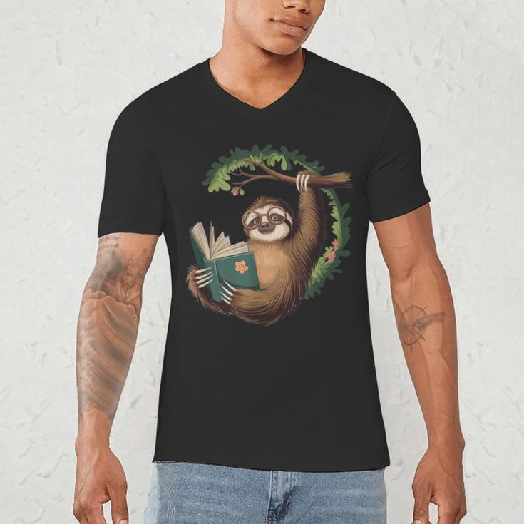 Sloth Reading a Book Lazy Sloth Bookworm Men's V-Neck T-Shirt