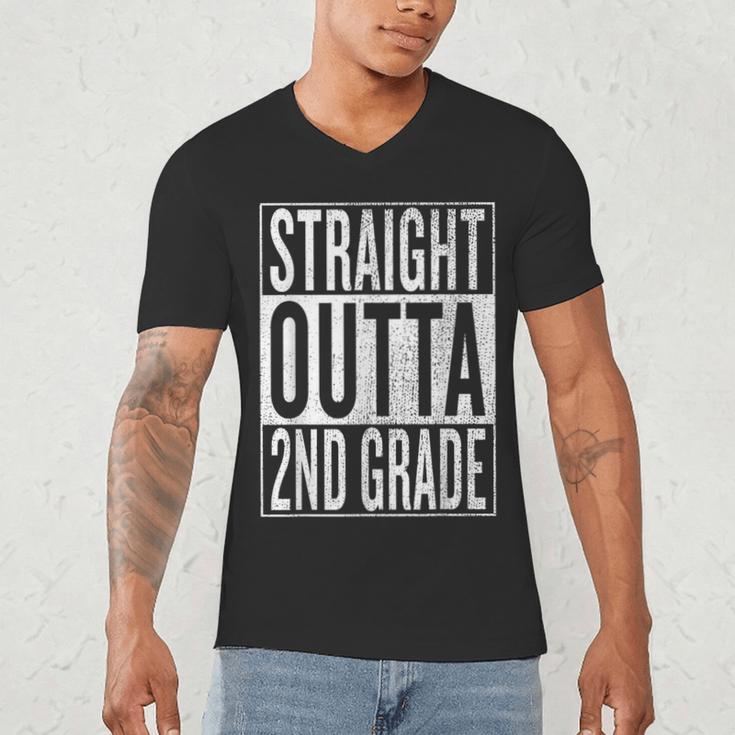 Straight Outta 2nd Grade Great Graduation Shirt Men's V-Neck T-Shirt